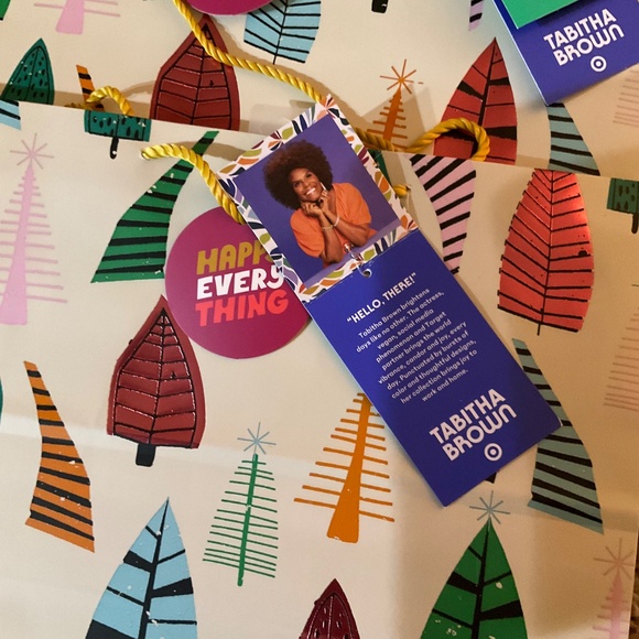 3-Medium Vogue Gift Bag Foil - Tabitha Brown for Target: Botanical - Picture 7 of 9